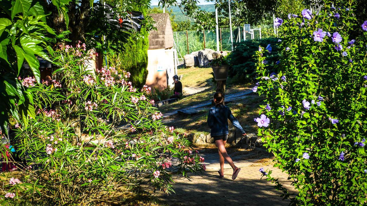 Village Vacances Passion La Buissiere Лабом Екстериор снимка